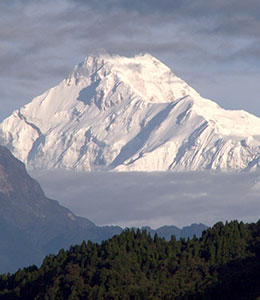 Le mont Kangchenjunga, le troisième sommet le plus haut du monde après l'Everest.